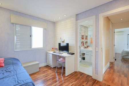 Apartamento à venda com 156m², 3 quartos e 3 vagas Apartamento à venda com 156m², 3 quartos e 3 vagasSuíte 2