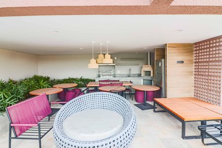Apartamento à venda com 94m², 3 quartos e 2 vagas Apartamento à venda com 94m², 3 quartos e 2 vagasÁrea comum - Churrasqueira