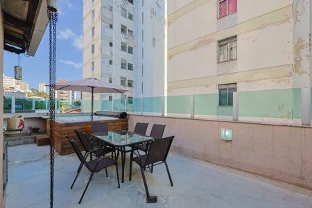 Apartamento à venda com 164m², 3 quartos e 2 vagasVaranda