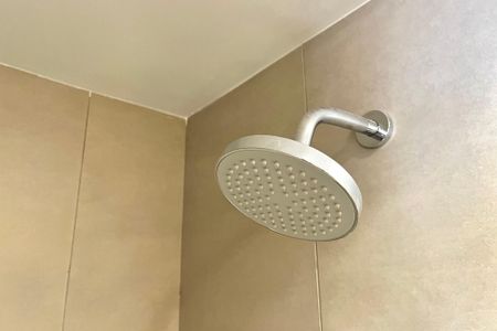 Banheiro de kitnet/studio para alugar com 1 quarto, 29m² em Vila Clementino, São Paulo