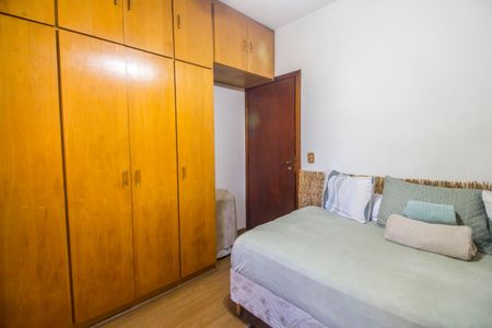 Casa de condomínio à venda com 353m², 4 quartos e 4 vagasQuarto 3