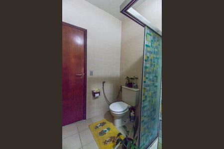 Casa de condomínio à venda com 353m², 4 quartos e 4 vagasBanheiro da Suíte