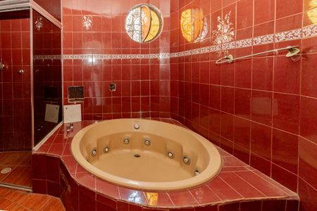 Casa à venda com 289m², 4 quartos e 2 vagas Casa à venda com 289m², 4 quartos e 2 vagasBanheiro da Suíte