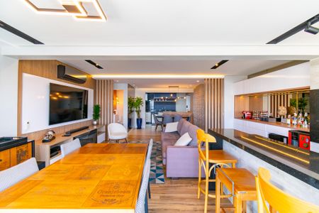 Apartamento para alugar com 149m², 3 quartos e 3 vagas Apartamento para alugar com 149m², 3 quartos e 3 vagasSala