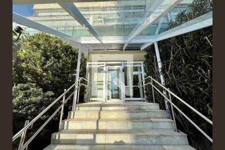 Apartamento para alugar com 149m², 3 quartos e 3 vagas Apartamento para alugar com 149m², 3 quartos e 3 vagasEntrada