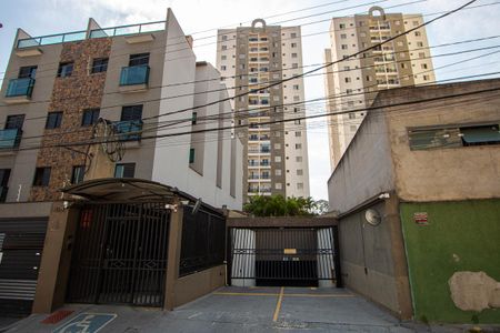 Apartamento para alugar com 60m², 2 quartos e 2 vagasFachada do condomínio