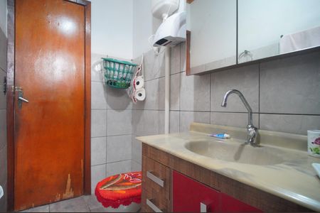 Casa à venda com 320m², 2 quartos e 3 vagasBanheiro Social