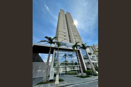 Apartamento à venda com 94m², 2 quartos e 2 vagas Apartamento à venda com 94m², 2 quartos e 2 vagasFachada