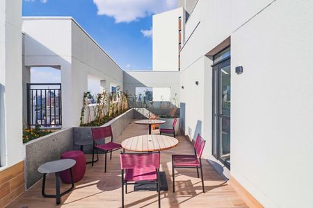 Apartamento à venda com 73m², 2 quartos e 1 vaga Apartamento à venda com 73m², 2 quartos e 1 vagaÁrea comum - Piscina