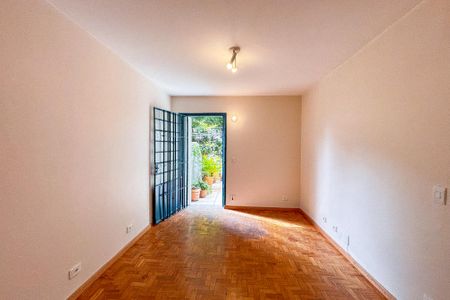 Apartamento à venda com 70m², 1 quarto e 1 vaga Apartamento à venda com 70m², 1 quarto e 1 vagaSala