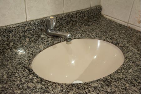 Casa à venda com 105m², 3 quartos e 2 vagasBanheiro Social