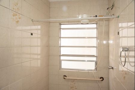Casa à venda com 105m², 3 quartos e 2 vagasBanheiro da Suíte