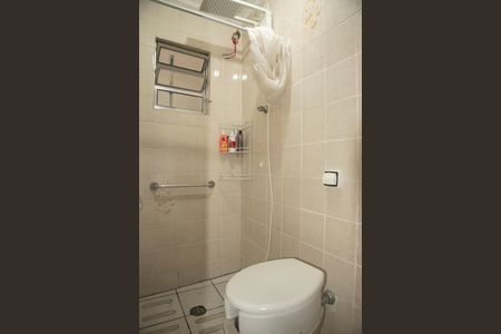 Casa à venda com 105m², 3 quartos e 2 vagasBanheiro de Serviço