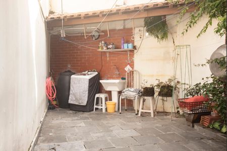 Casa à venda com 105m², 3 quartos e 2 vagasÁrea de Serviço