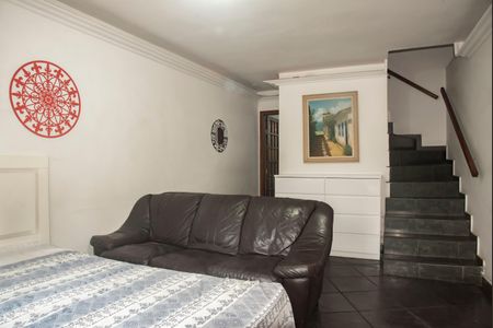 Casa à venda com 105m², 3 quartos e 2 vagasSala/Quarto