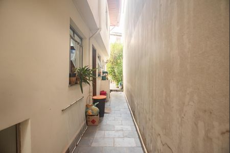 Casa à venda com 105m², 3 quartos e 2 vagasAcesso lateral