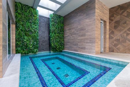 Apartamento à venda com 95m², 2 quartos e 2 vagasÁrea comum - Piscina