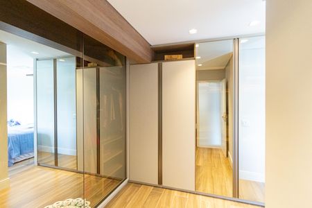 Apartamento à venda com 95m², 2 quartos e 2 vagasSuíte 2