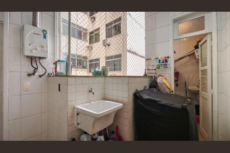 Apartamento à venda com 60m², 2 quartos e 1 vagaÁrea de Serviço