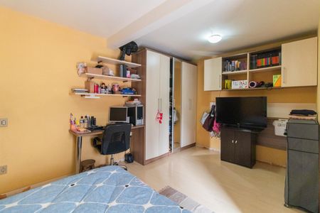 Casa à venda com 220m², 4 quartos e 2 vagasSuite 1