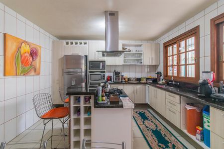 Casa à venda com 220m², 4 quartos e 2 vagasCozinha