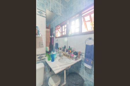 Casa à venda com 220m², 4 quartos e 2 vagasBanheiro /Suite 1