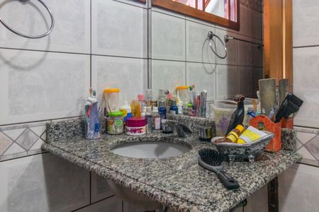 Casa à venda com 220m², 4 quartos e 2 vagasBanheiro//Suite 2