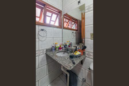 Casa à venda com 220m², 4 quartos e 2 vagasBanheiro//Suite 2