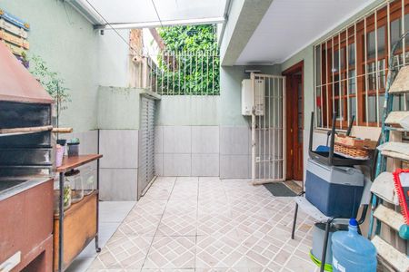 Casa à venda com 220m², 4 quartos e 2 vagasQuintal
