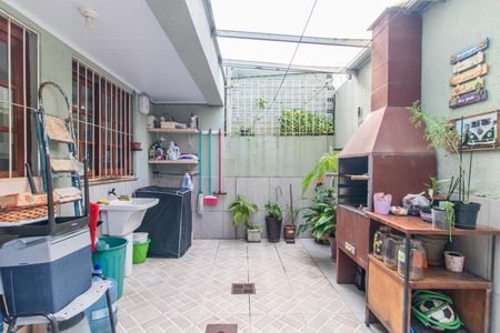 Casa à venda com 220m², 4 quartos e 2 vagasQuintal
