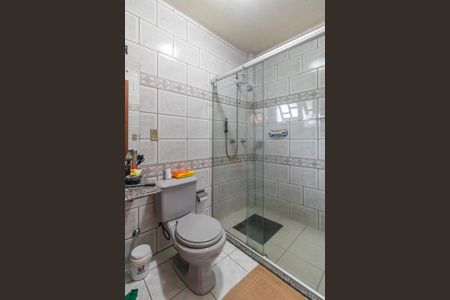 Casa à venda com 220m², 4 quartos e 2 vagasBanheiro//Suite 2