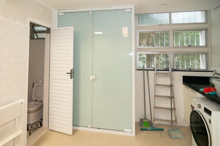 Apartamento à venda com 200m², 3 quartos e 1 vaga Apartamento à venda com 200m², 3 quartos e 1 vagaÁrea de Serviço