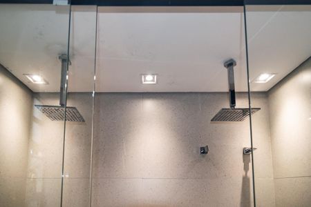 Apartamento à venda com 200m², 3 quartos e 1 vaga Apartamento à venda com 200m², 3 quartos e 1 vagaBanheiro da Suíte 1