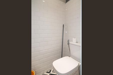 Apartamento à venda com 200m², 3 quartos e 1 vaga Apartamento à venda com 200m², 3 quartos e 1 vagaBanheiro de Serviço