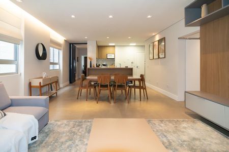 Apartamento à venda com 200m², 3 quartos e 1 vaga Apartamento à venda com 200m², 3 quartos e 1 vagaSala