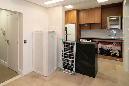 Apartamento à venda com 200m², 3 quartos e 1 vaga Apartamento à venda com 200m², 3 quartos e 1 vagaÁrea de Serviço