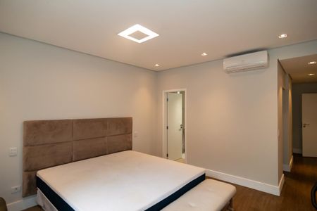 Apartamento à venda com 200m², 3 quartos e 1 vaga Apartamento à venda com 200m², 3 quartos e 1 vagaSuíte 1