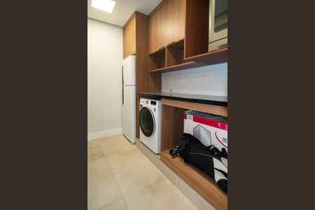 Apartamento à venda com 200m², 3 quartos e 1 vaga Apartamento à venda com 200m², 3 quartos e 1 vagaÁrea de Serviço