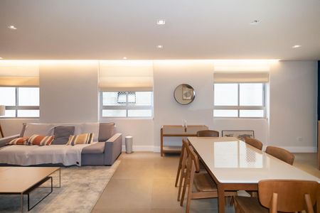 Apartamento à venda com 200m², 3 quartos e 1 vaga Apartamento à venda com 200m², 3 quartos e 1 vagaSala