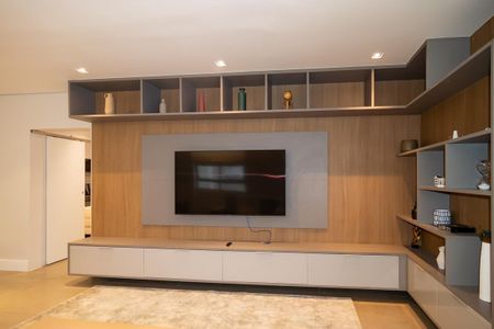 Apartamento à venda com 200m², 3 quartos e 1 vaga Apartamento à venda com 200m², 3 quartos e 1 vagaSala