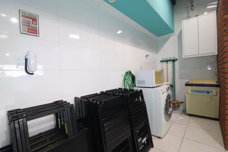 Apartamento à venda com 100m², 2 quartos e 1 vagaÁrea de Serviço