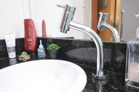 Apartamento à venda com 100m², 2 quartos e 1 vagaBanheiro Social