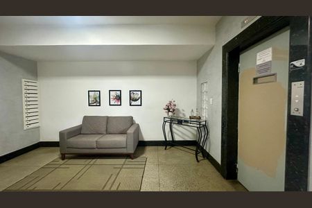 Apartamento à venda com 85m², 3 quartos e 1 vaga Apartamento à venda com 85m², 3 quartos e 1 vagaHall social