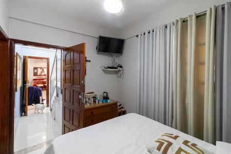 Casa à venda com 924m², 5 quartos e 8 vagasQuarto 1