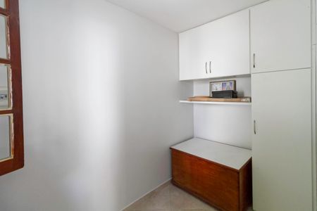 Casa à venda com 924m², 5 quartos e 8 vagasQuarto de Serviço