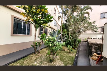 Apartamento à venda com 82m², 2 quartos e sem vagaÁrea comum