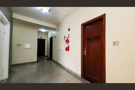 Apartamento à venda com 82m², 2 quartos e sem vagaHall de entrada
