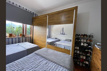 Casa à venda com 360m², 5 quartos e 4 vagas Casa à venda com 360m², 5 quartos e 4 vagasQuarto 1
