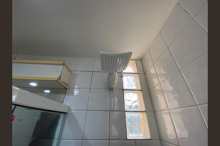 Casa à venda com 360m², 5 quartos e 4 vagas Casa à venda com 360m², 5 quartos e 4 vagasBanheiro Suite