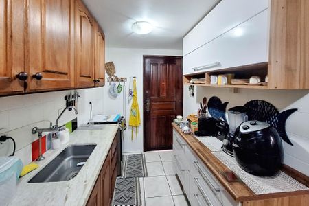 Apartamento à venda com 90m², 2 quartos e 1 vagaCozinha